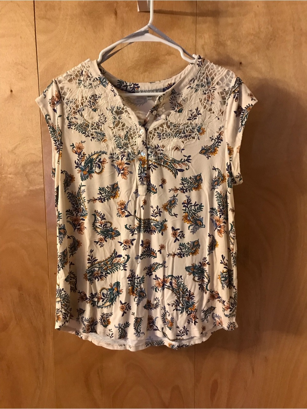 Daniel Rainn Cream Floral Lace Yoke Short-Sleeve Blouse